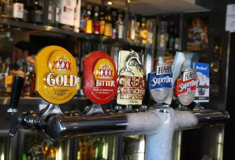 The Commercial Hotel Motel