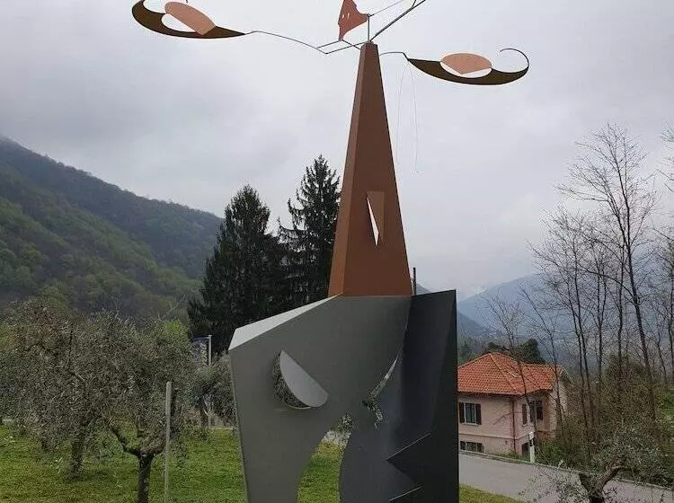 ベッドアンドブレックファースト Wine & Art Relais Vallombrosa