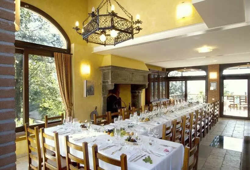 ベッドアンドブレックファースト Wine & Art Relais Vallombrosa