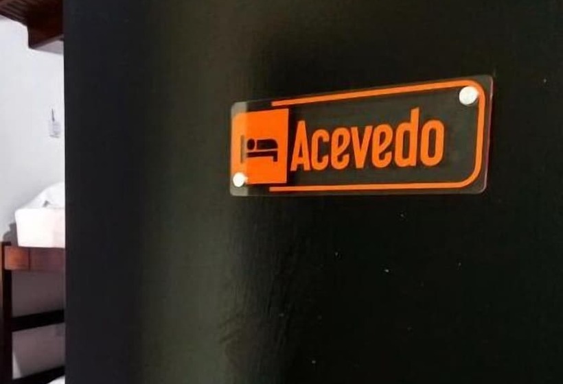 Esmed Estación Medellín Hostel