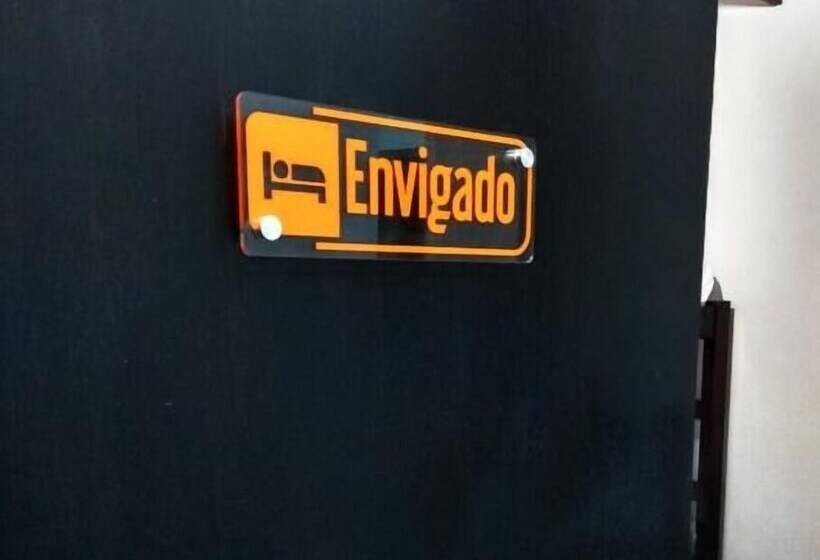 Esmed Estación Medellín Hostel