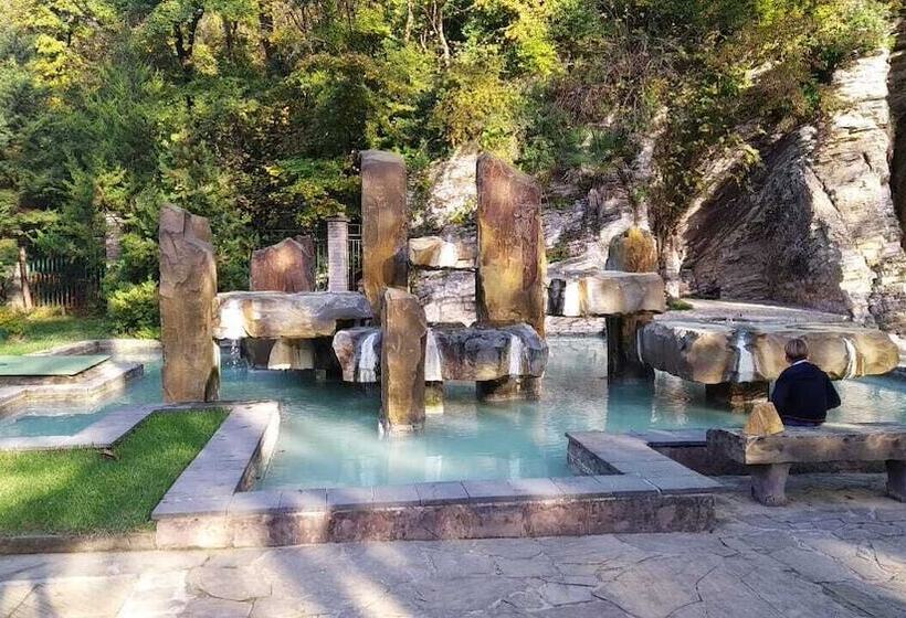 Hostel Villa Macesta