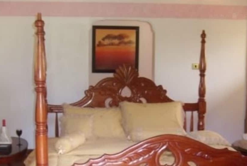 هتل Kibale Safari Lodge