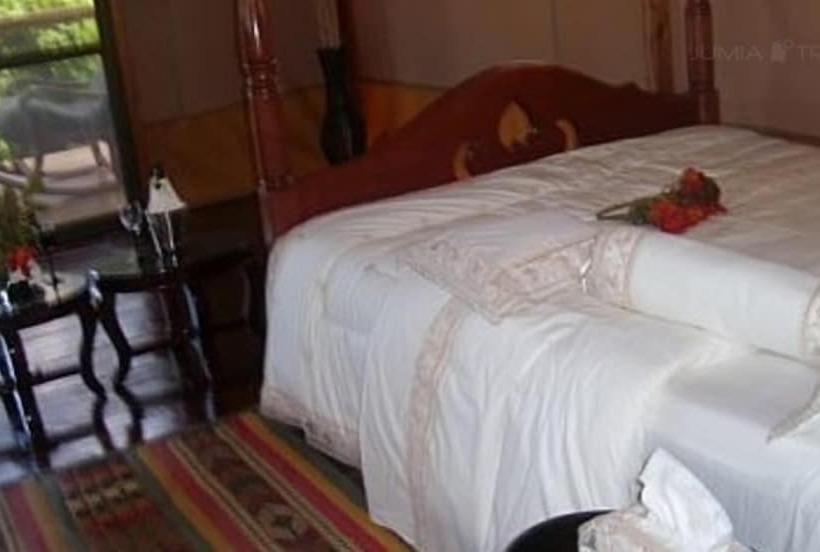 هتل Kibale Safari Lodge