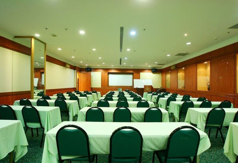 هتل Life Leisure Resort