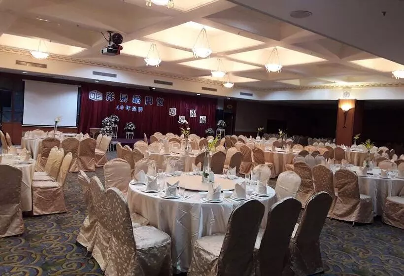 هتل Life Leisure Resort