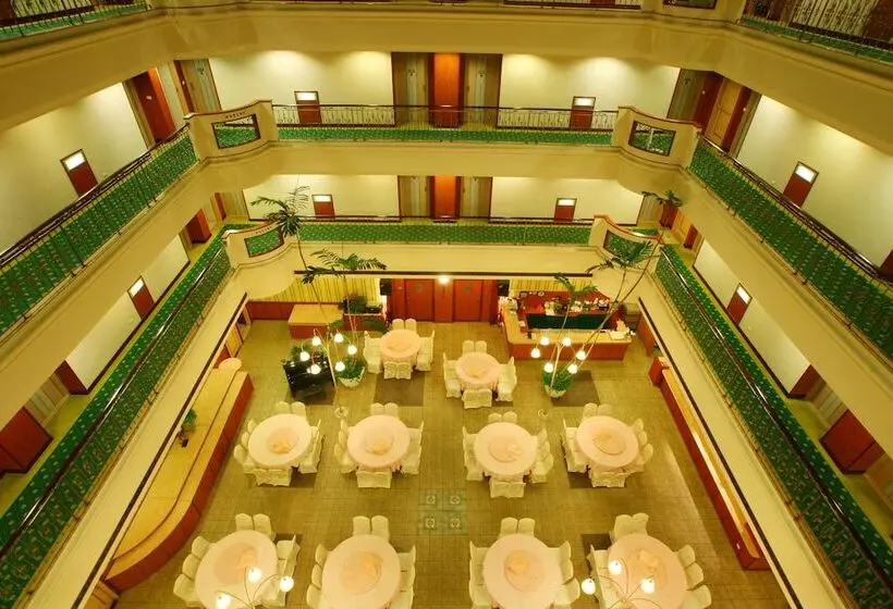 هتل Life Leisure Resort