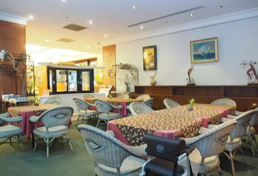 هتل Life Leisure Resort