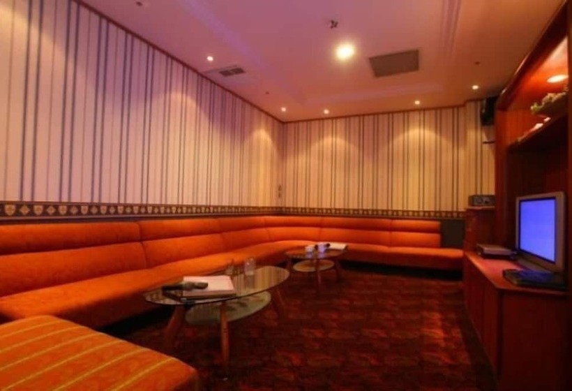 هتل Life Leisure Resort