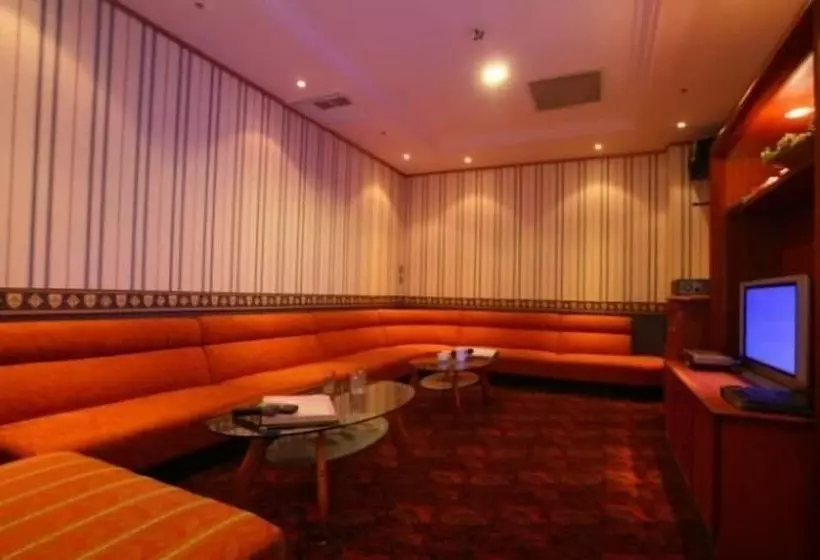 هتل Life Leisure Resort