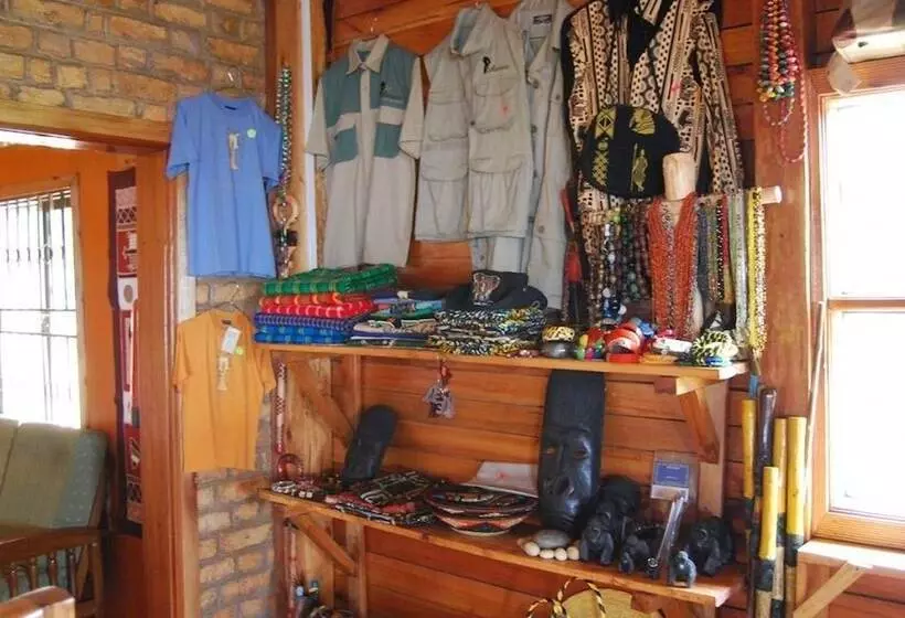 هتل Rihuja Safari Lodge