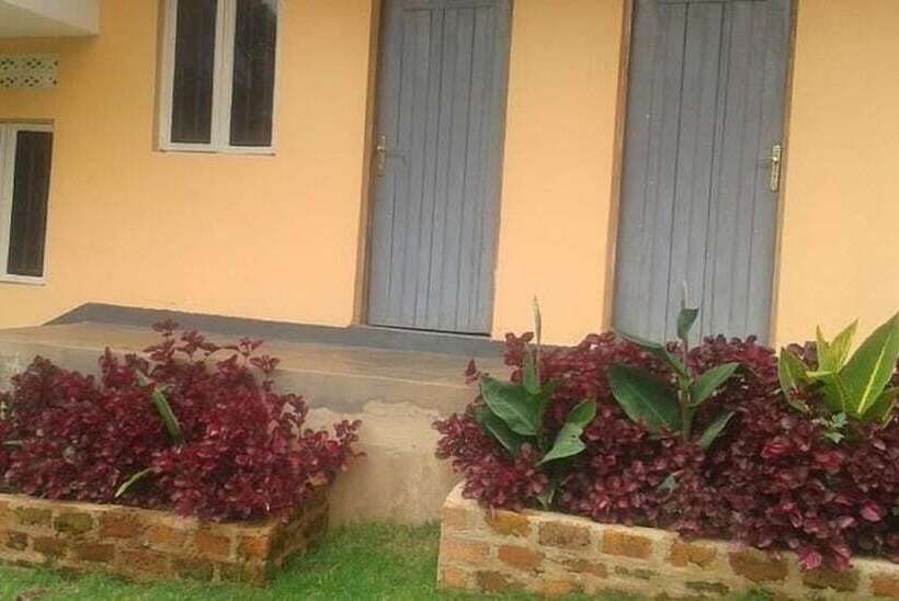 هتل Rihuja Safari Lodge