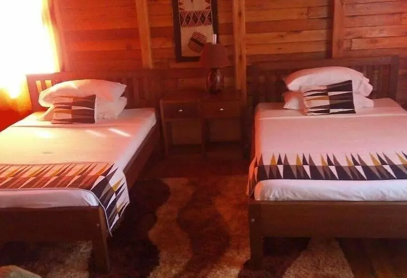 هتل Rihuja Safari Lodge