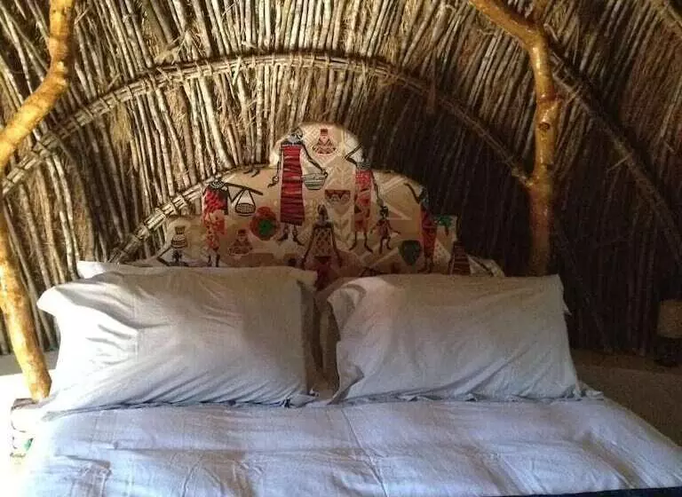 هتل Swazi Dreams Nqabaneni Eco Volunteering