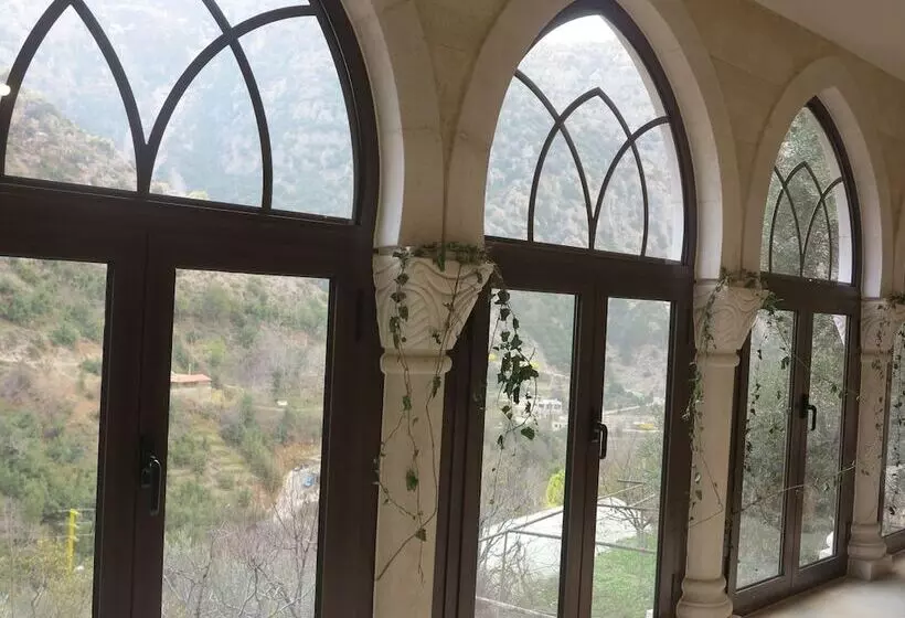 پانسیون Beit El Deek