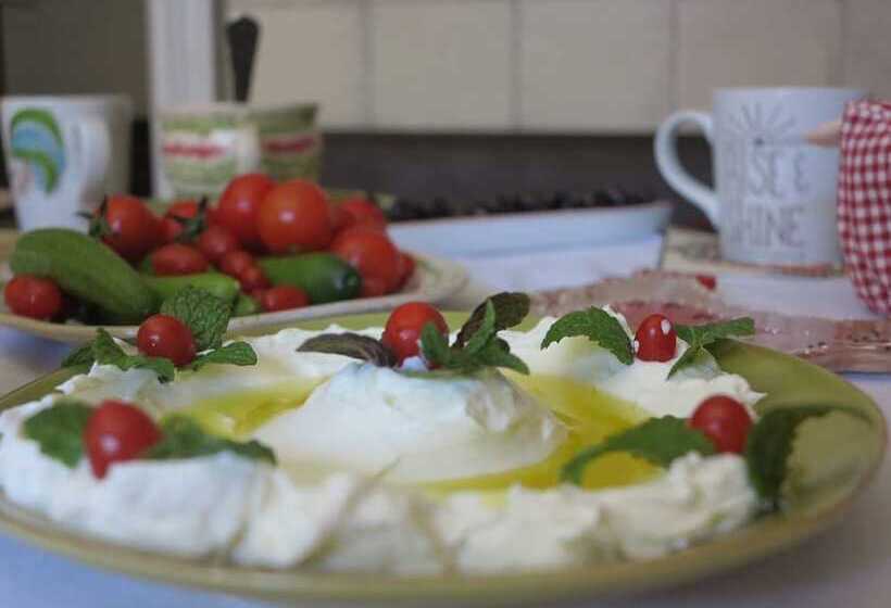 پانسیون Beit El Deek