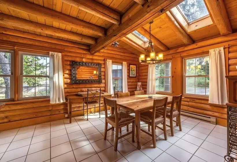 Pet Friendly Baja Norte Home With Xbox And Board Game By Redawning