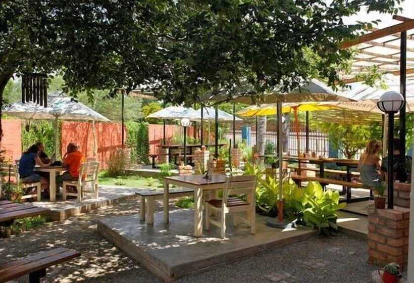 The Farmhouse B&b Beergarden Cc