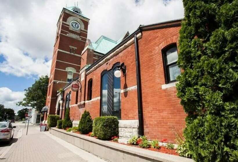 Bed and Breakfast Clocktower Inn