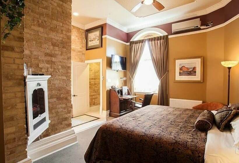 Bed and Breakfast Clocktower Inn