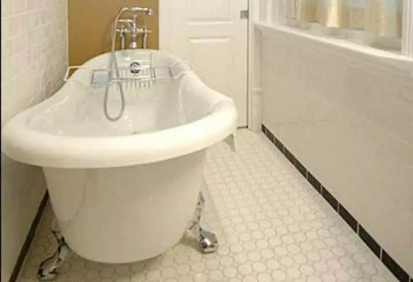 Aamiaismajoitus (B&B) Clocktower Inn