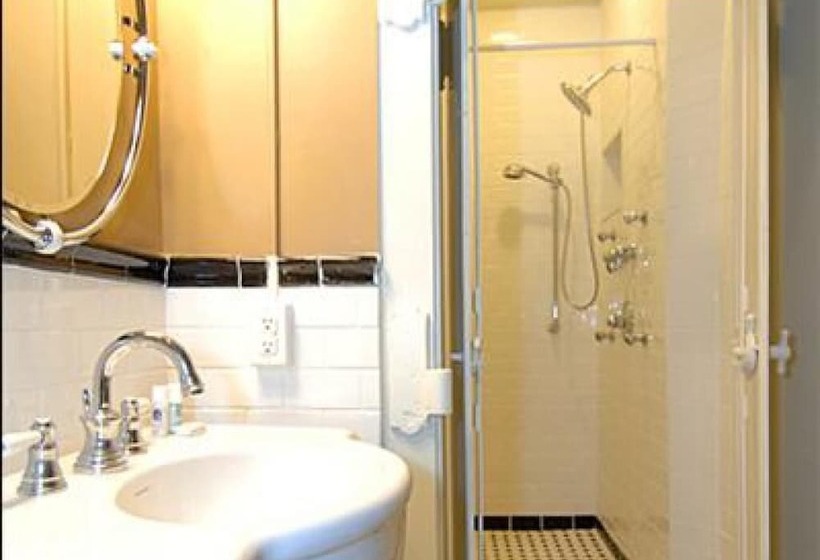 Bed and Breakfast Clocktower Inn