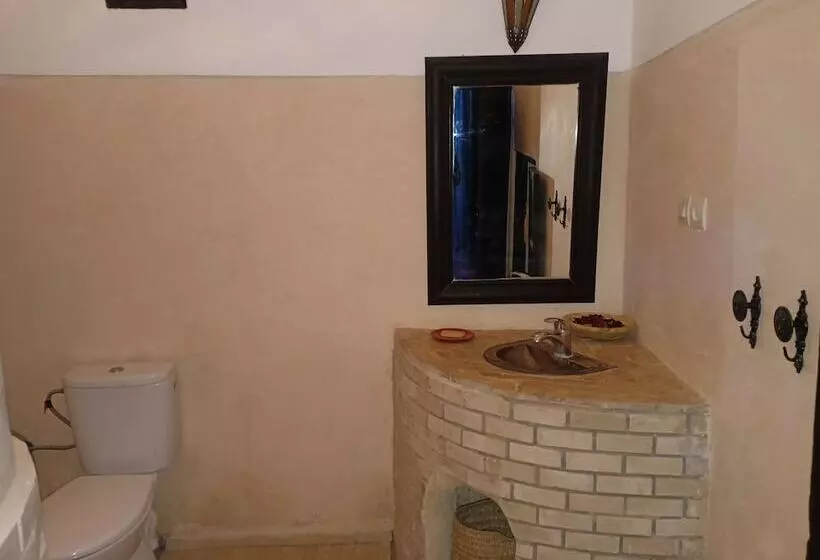 Aamiaismajoitus (B&B) Dar Tadout