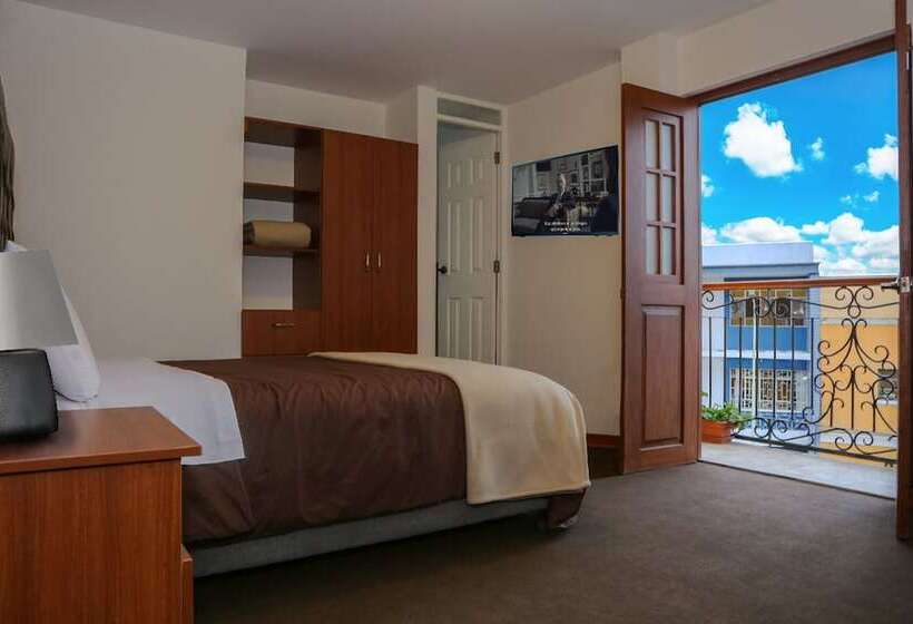 Хостел Real Marquez