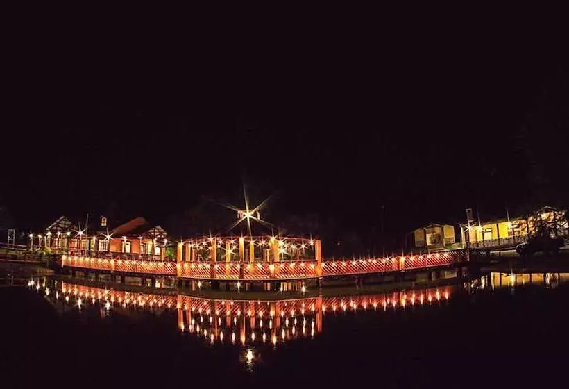 هتل Country Delights