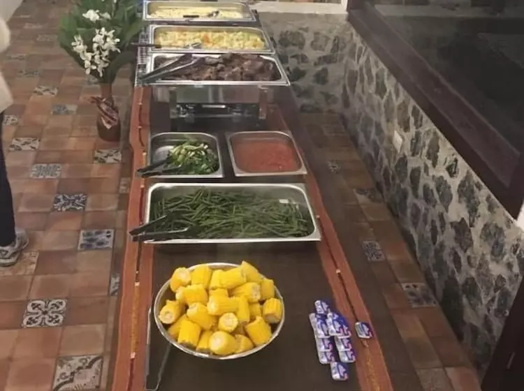 هتل Country Delights