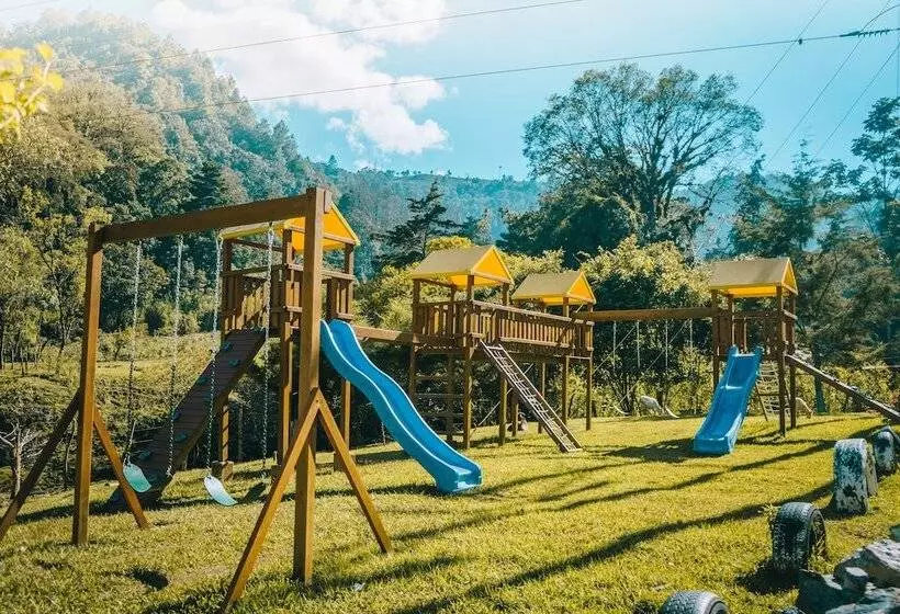 هتل Country Delights