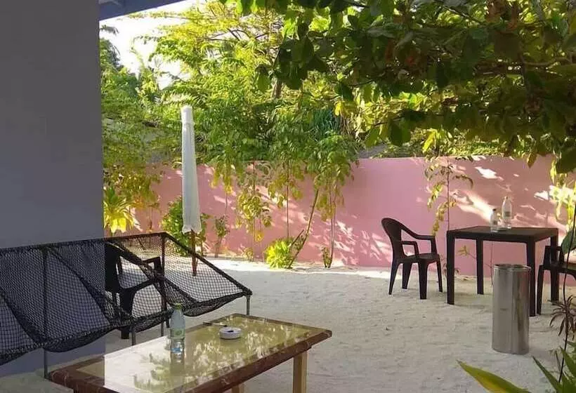 هتل Veyvah Inn Maldives