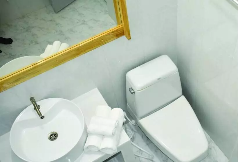 هتل Veyvah Inn Maldives