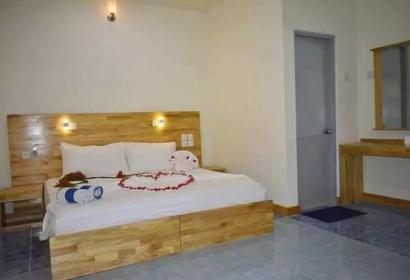 هتل Veyvah Inn Maldives