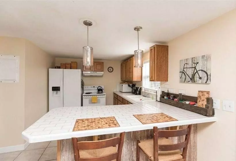 Palmetto Retreat [1/1] Free Activities! & Wifi Beach Nearby