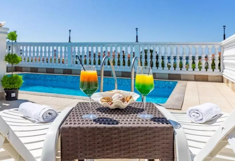 Villa San Rocco Bed & Breakfast