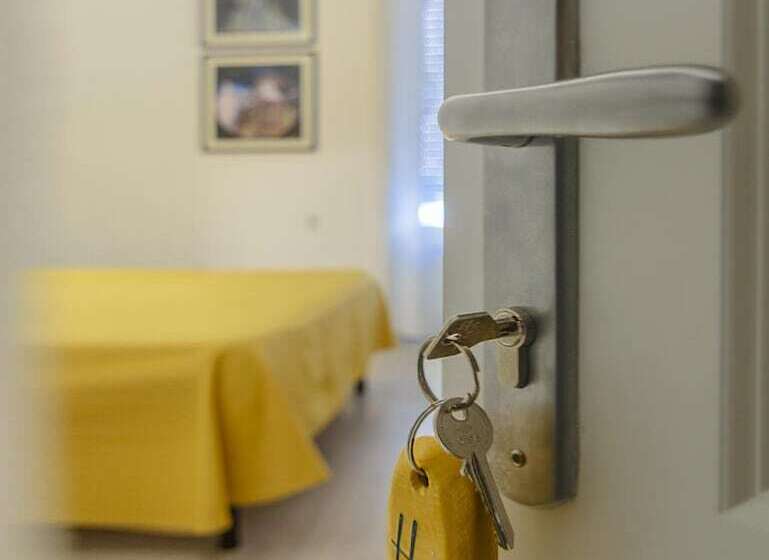 مسافرخانه City