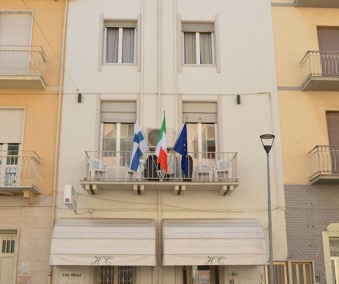 مسافرخانه City