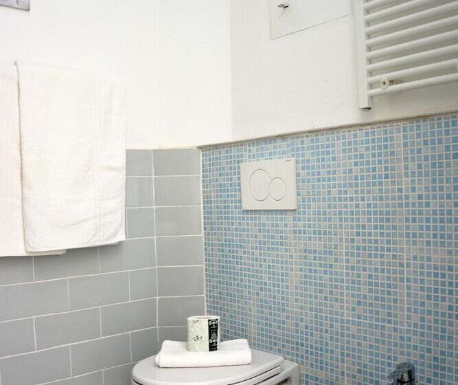 مسافرخانه City