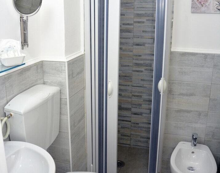 مسافرخانه City