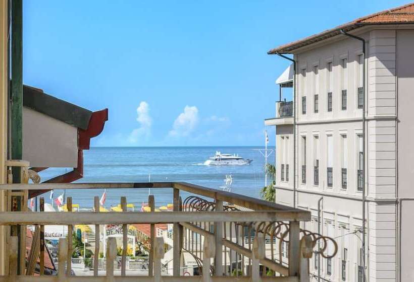 مسافرخانه City