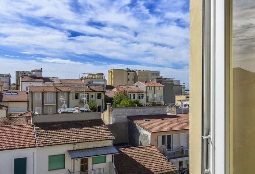 مسافرخانه City