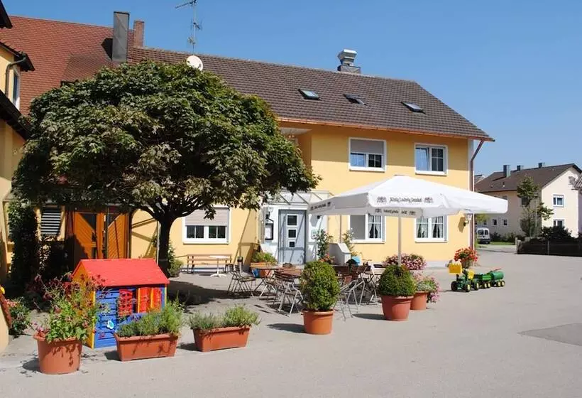 Hostelli Landgasthof Adler