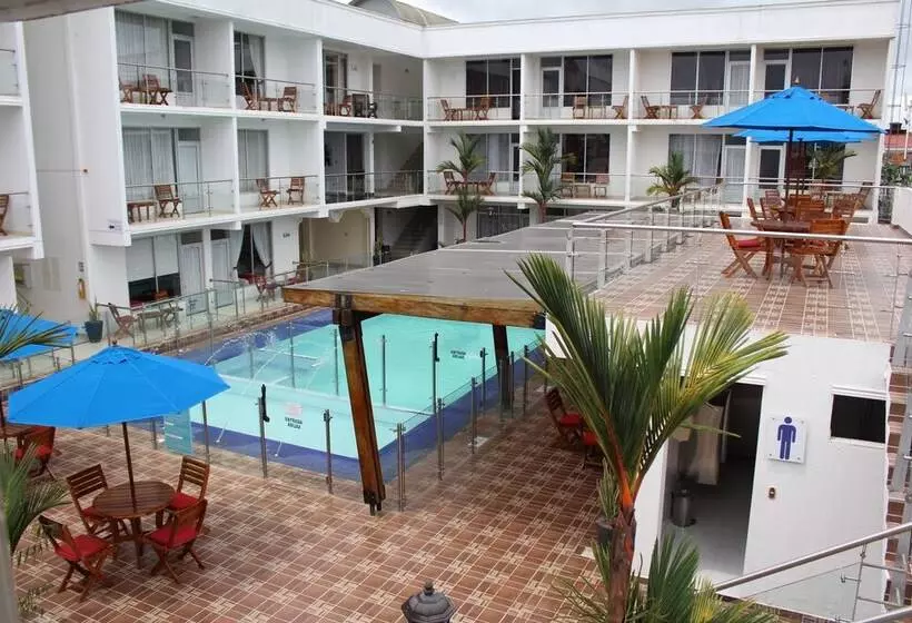 ホテル El Aeropuerto