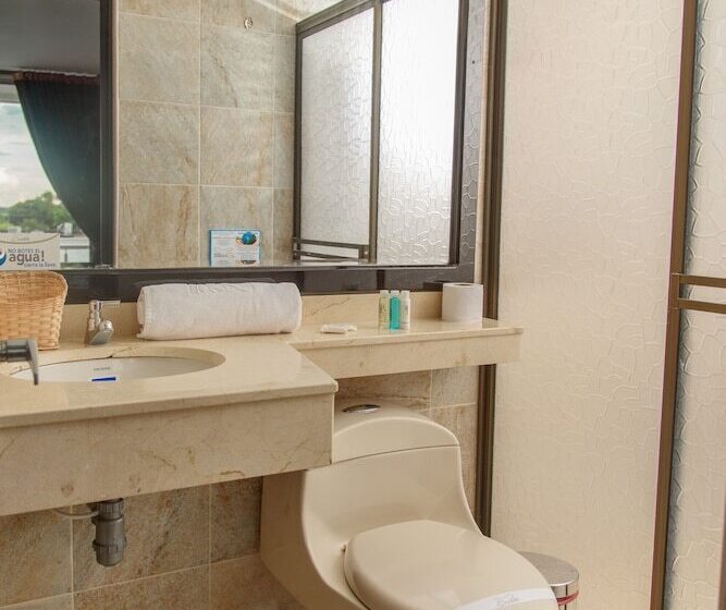 ホテル El Aeropuerto