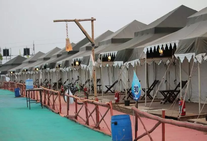 Hotelli Kumbh Camp India