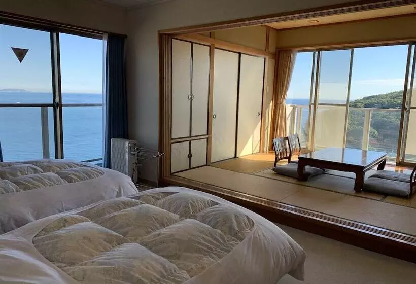 Hotelli Manazuru Marin