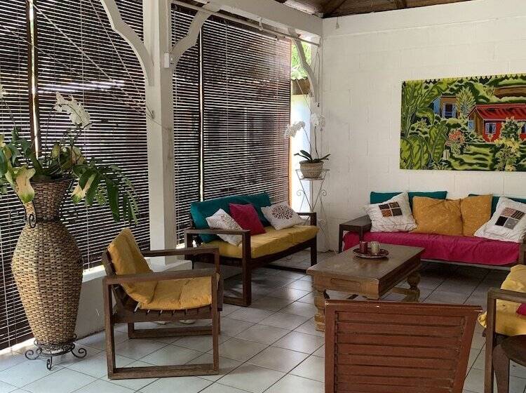 پانسیون Le Medinilla