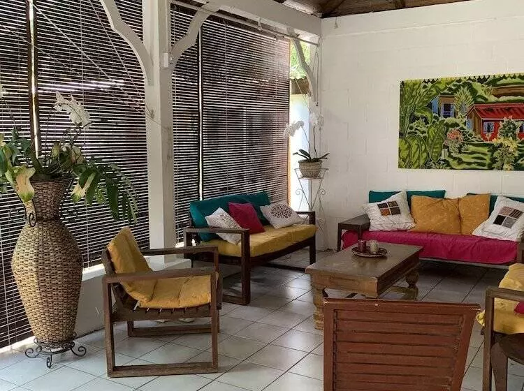 پانسیون Le Medinilla