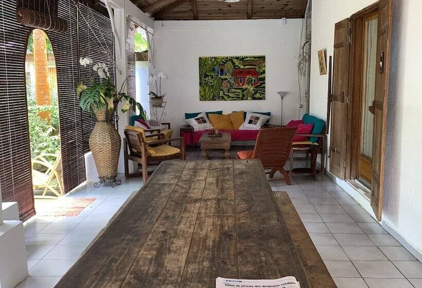 پانسیون Le Medinilla